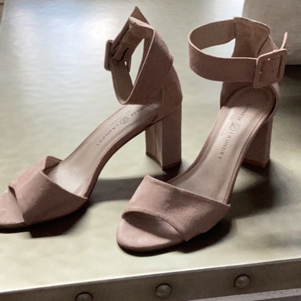 Chinese Laundry Women's Blush Block Heel Sandals